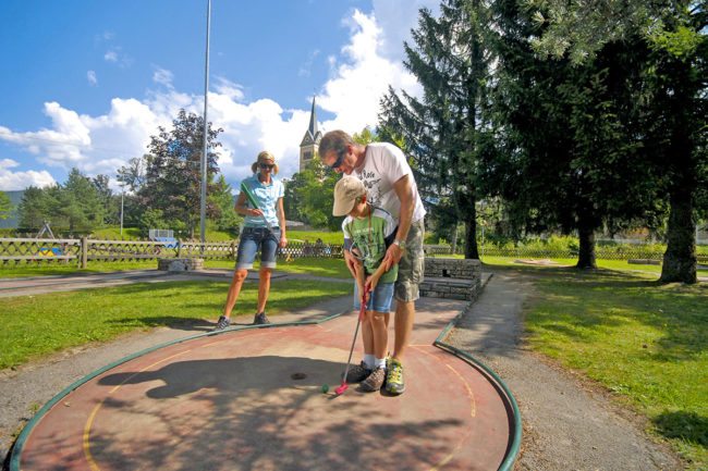 Minigolf - Sommerurlaub & Wanderurlaub in Radstadt – Bauernhofurlaub in Radstadt am Familienbauernhof Nöglhof